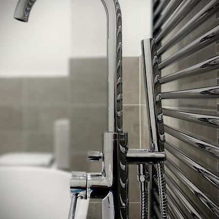 רדקאר Seaview Luxury Apartments מראה חיצוני תמונה