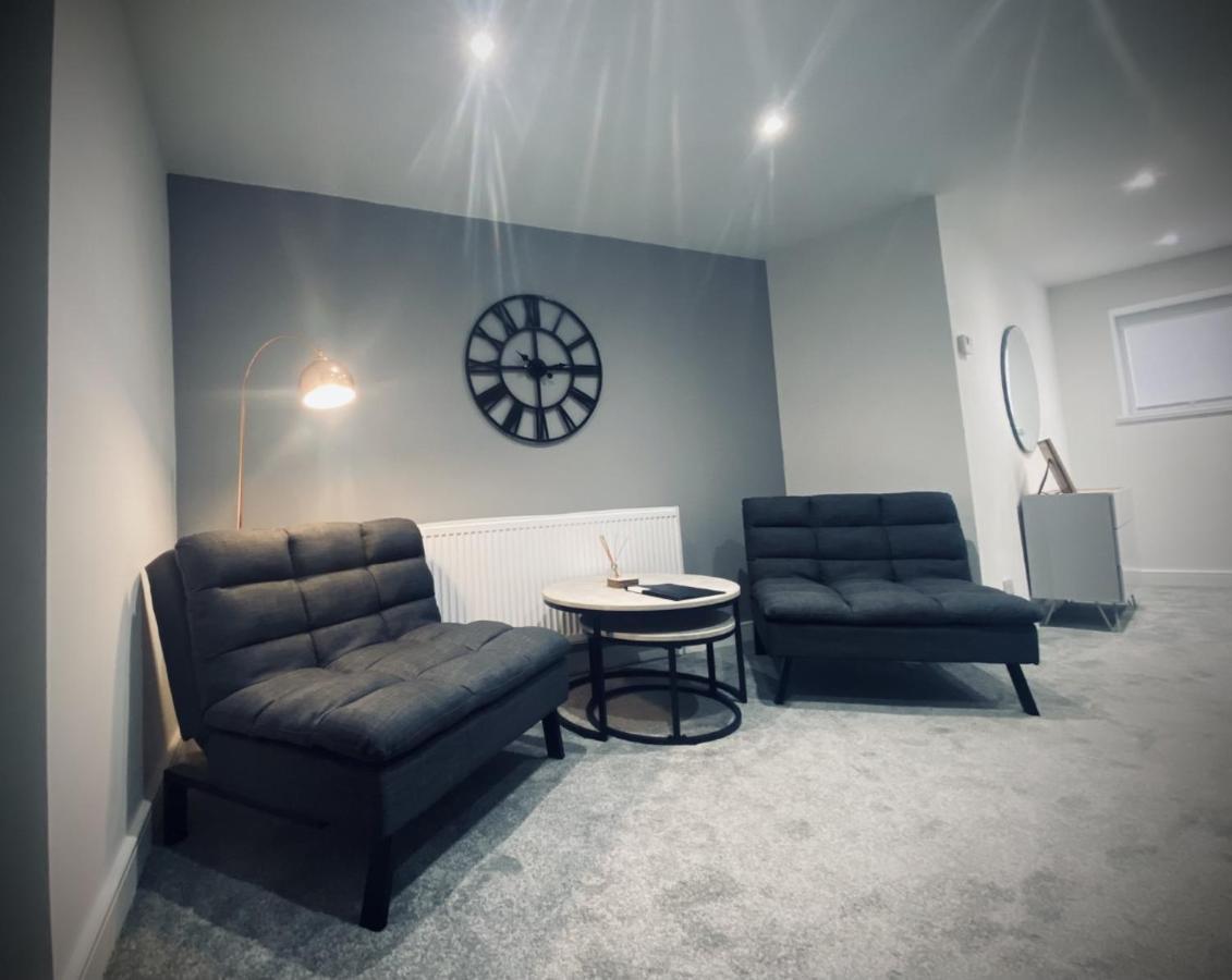 רדקאר Seaview Luxury Apartments מראה חיצוני תמונה