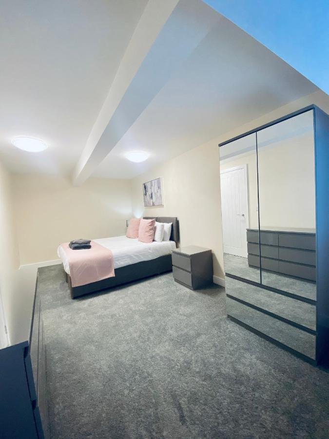 רדקאר Seaview Luxury Apartments מראה חיצוני תמונה