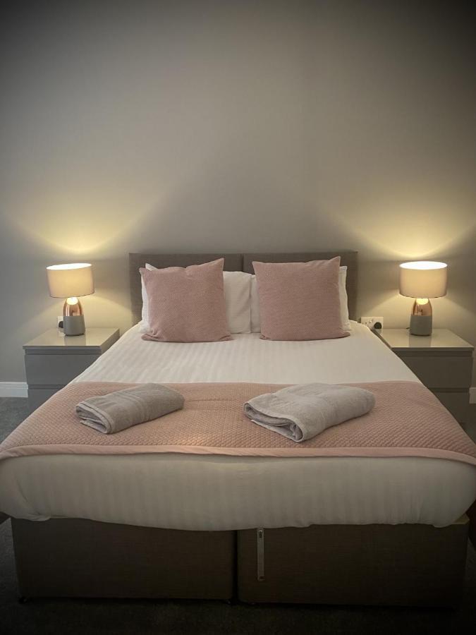 רדקאר Seaview Luxury Apartments מראה חיצוני תמונה